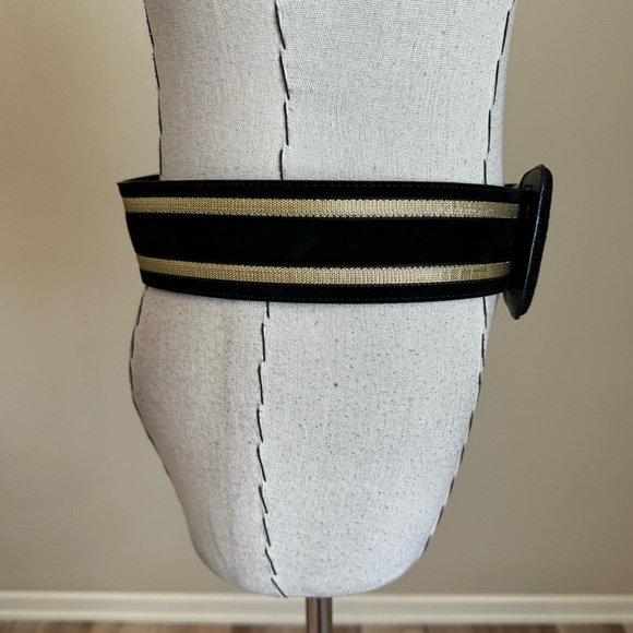 Vintage 80s Black Suede Crown Belt Karen Kane Crest Preppy Classic - Picture 4 of 11
